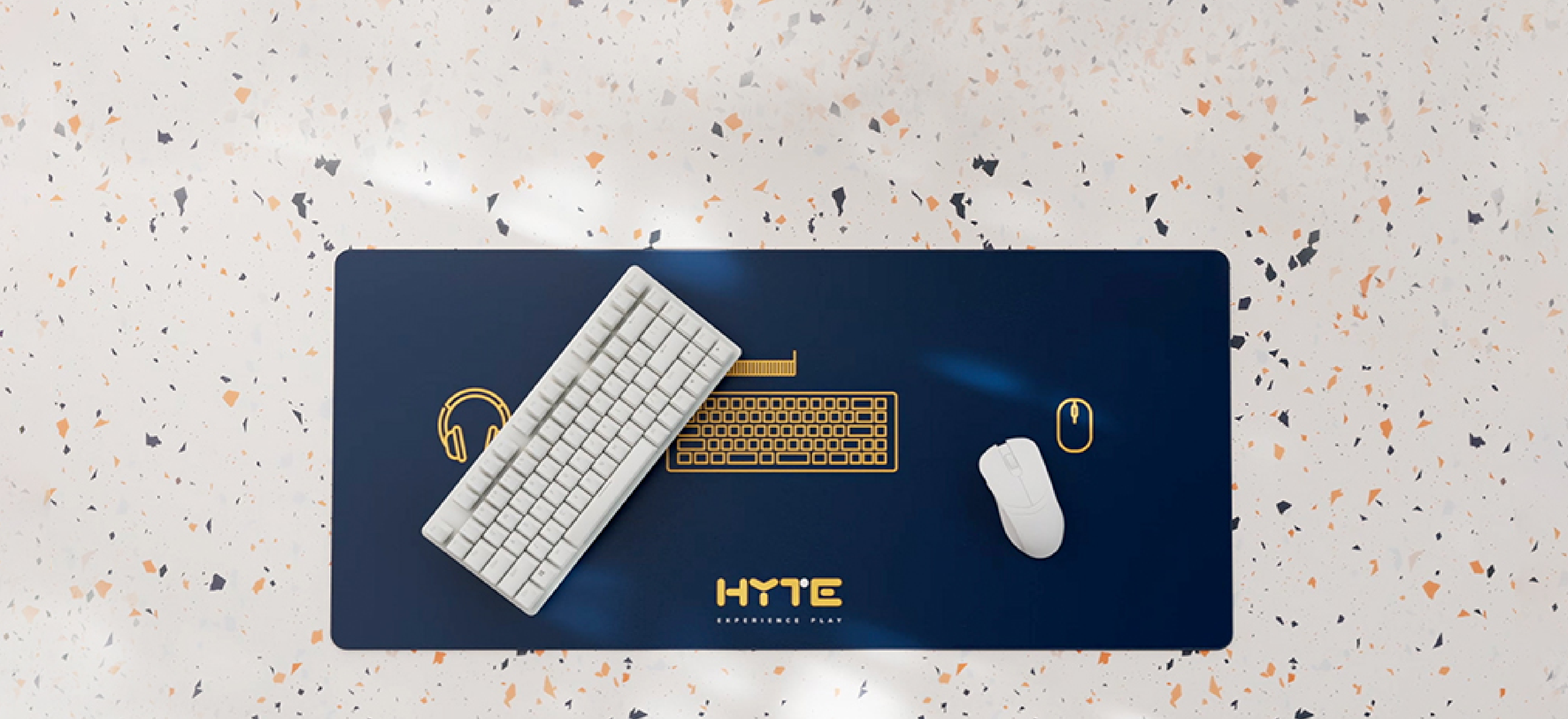 HYTE Deskpad